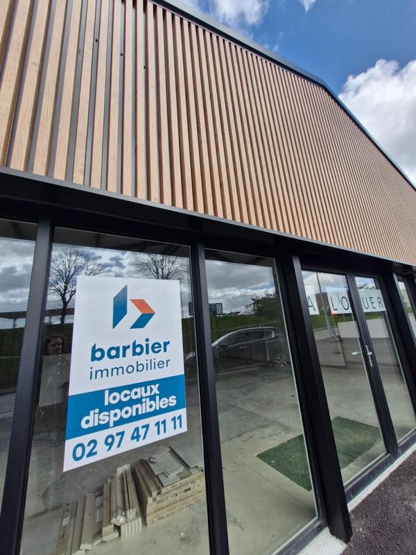 Local commercial - 114 m²