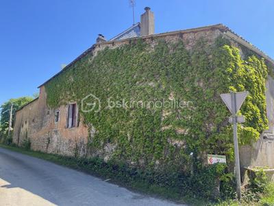 Maison - 210 m² - 6 pièces