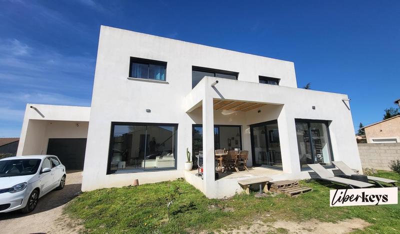 Maison - 199 m² - 6 pièces