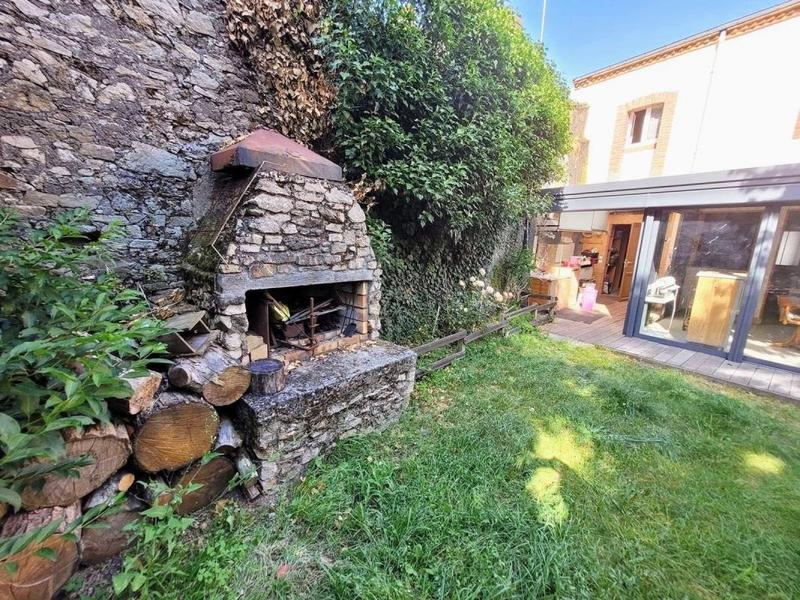 Maison en pierre - 159 m² - 6 pièces