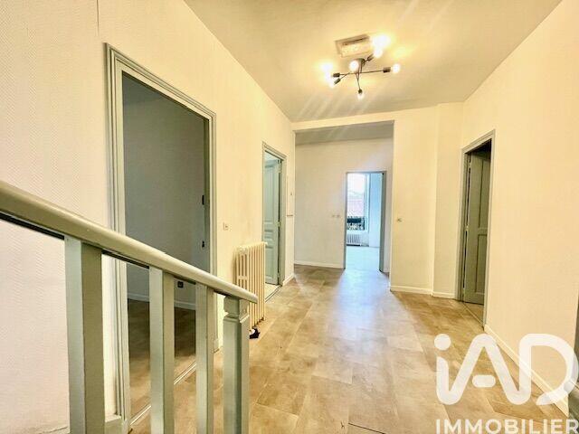 Maison - 288 m² - 12 pièces