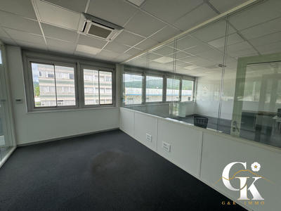 Bureau - 328 m² - 10 pièces