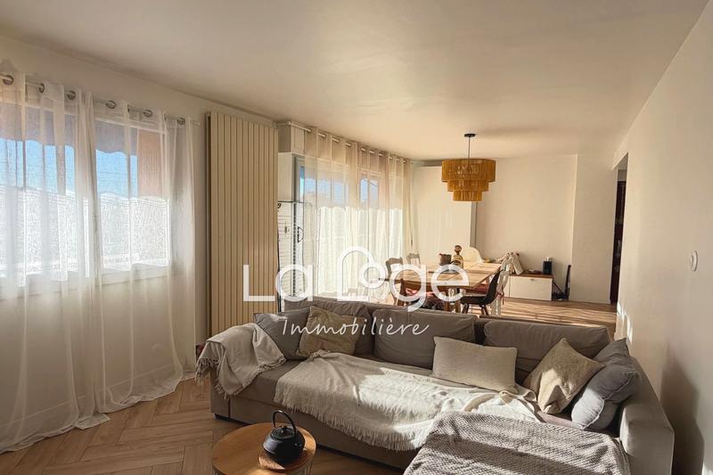 Appartement - 85 m² - 4 pièces