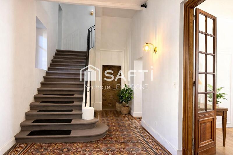 Hôtel particulier - 460 m² - 14 pièces