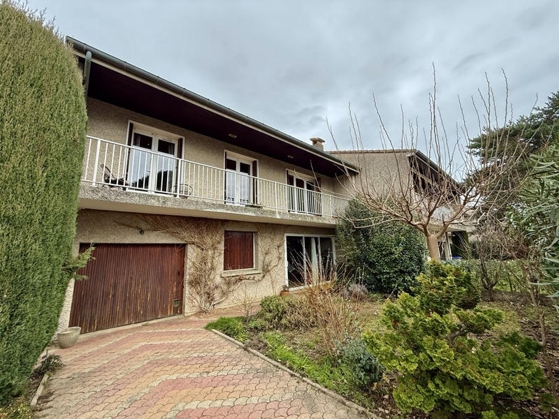 Maison - 135 m² - 6 pièces