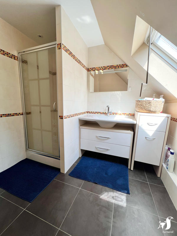 Maison - 195 m² - 7 pièces