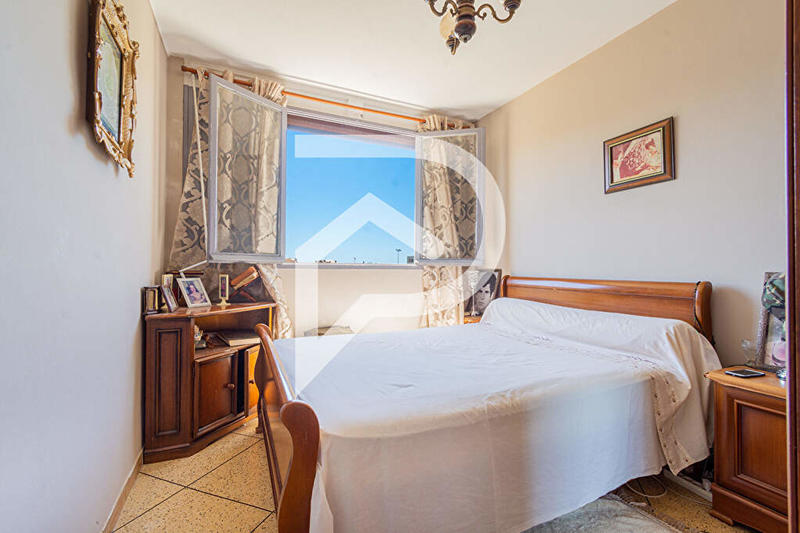 Appartement - 75 m² - 4 pièces