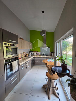 Maison - 174 m² - 4 pièces