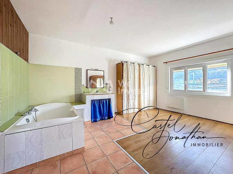 Maison - 93 m² - 3 pièces