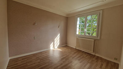 Maison - 188 m² - 10 pièces