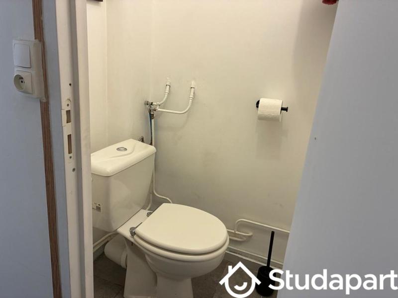 Chambre - 9 m² - 1 pièce