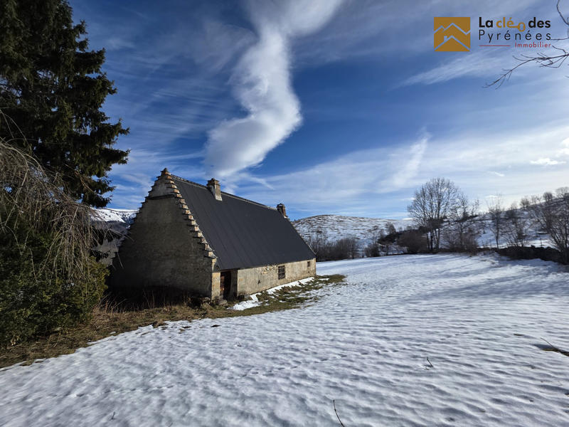 Maison ancienne - 200 m² - 2 pièces