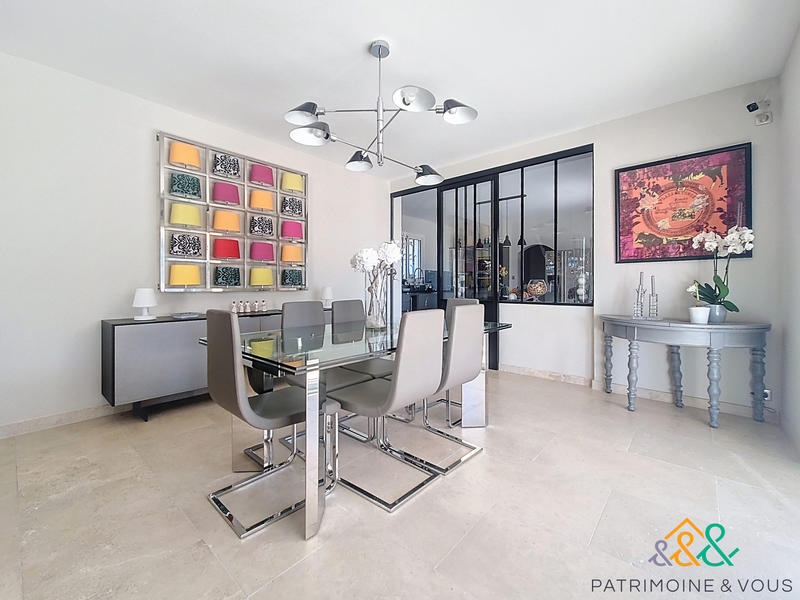 Maison - 187 m² - 5 pièces