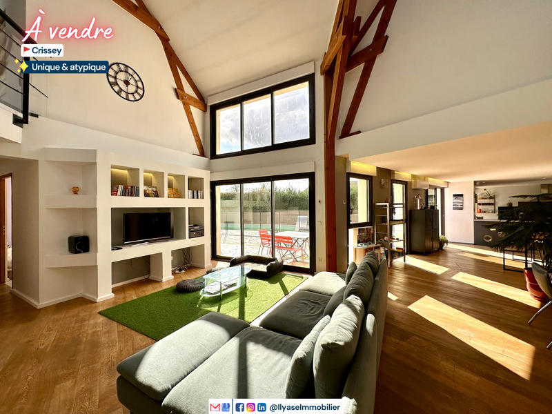 Maison - 273 m² - 8 pièces