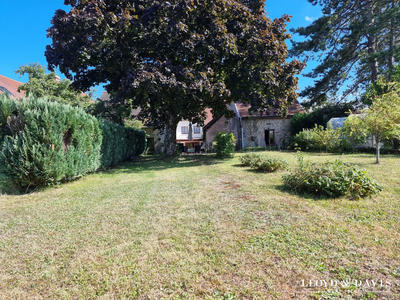 Maison - 230 m² - 13 pièces