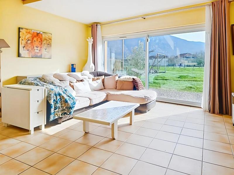 Maison - 230 m² - 5 pièces