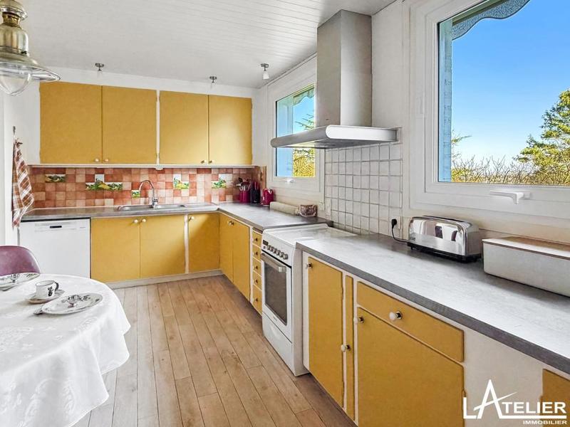 Maison - 209 m² - 8 pièces