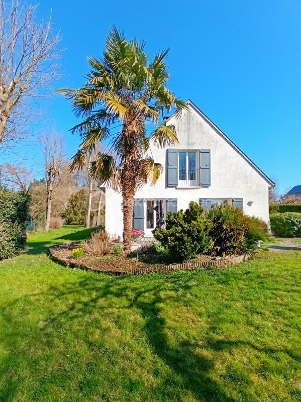 Maison traditionnelle - 162 m² - 7 pièces