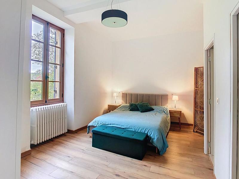 Maison - 200 m² - 7 pièces