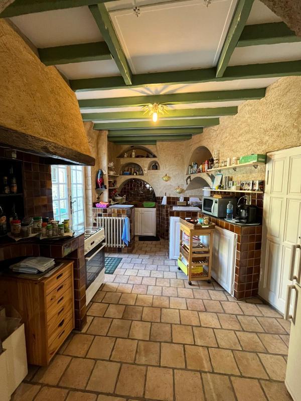 Maison - 285 m² - 10 pièces