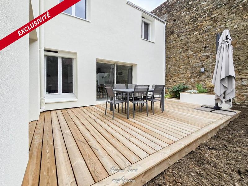 Maison - 95 m² - 5 pièces