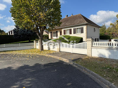 Maison - 160 m² - 8 pièces