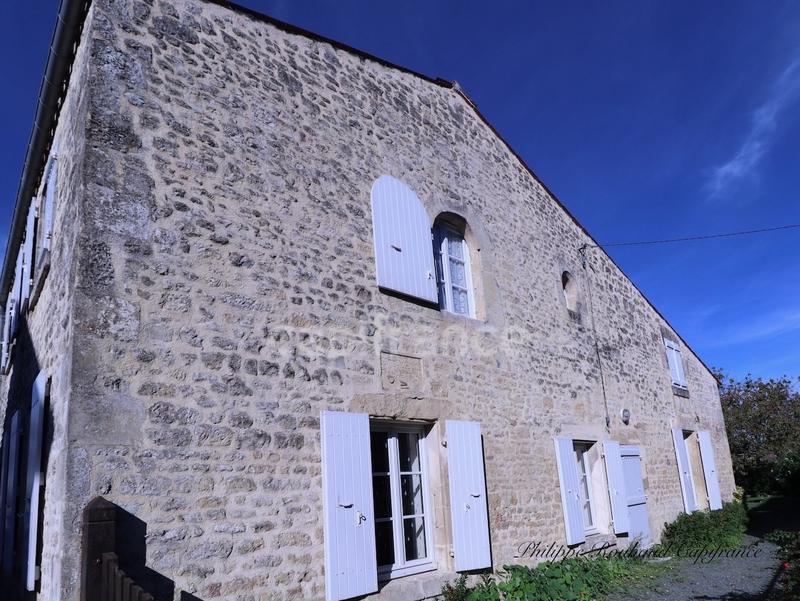 Maison de ville - 112 m² - 12 pièces