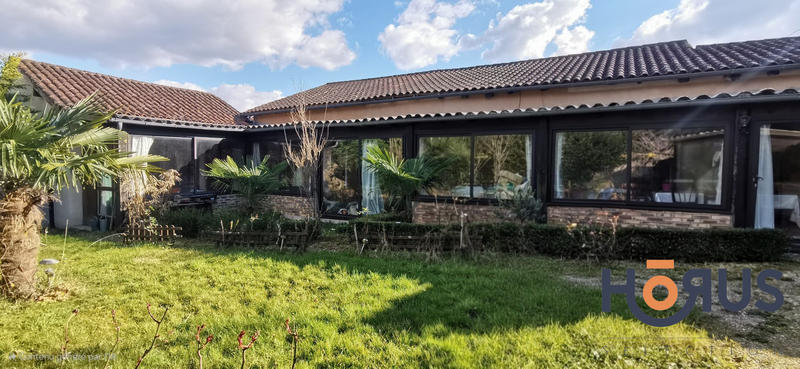 Viager - Maison ancienne - 170 m² - 7 pièces