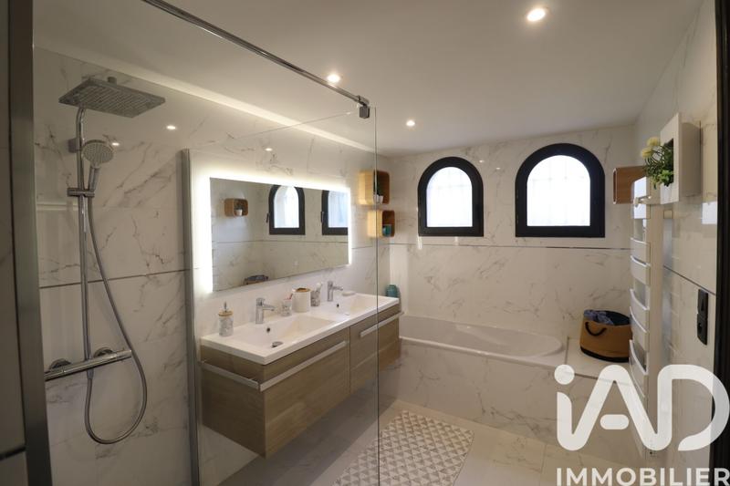 Maison - 133 m² - 5 pièces