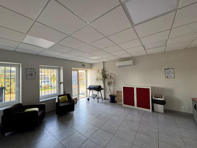 Local commercial - 59 m² - 3 pièces