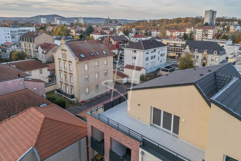 Appartement - 105 m² - 5 pièces