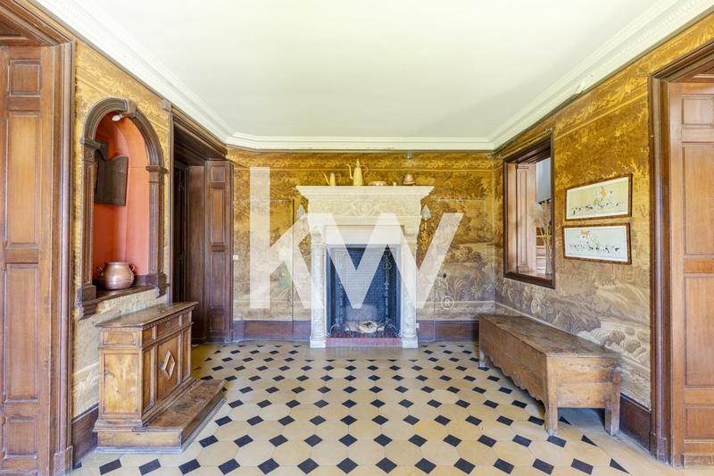 Maison - 700 m² - 23 pièces