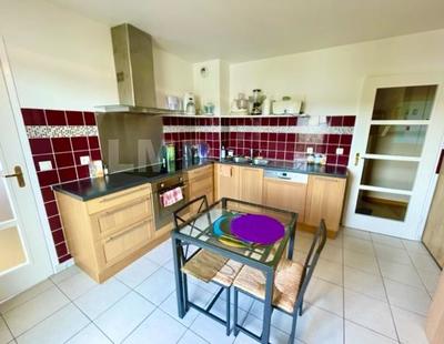 Appartement - 105 m² - 5 pièces