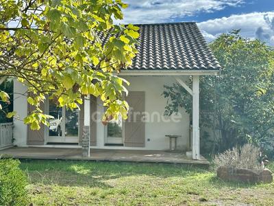 Maison - 104 m² - 4 pièces