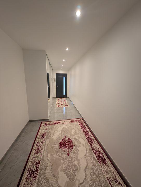 Maison - 240 m² - 6 pièces