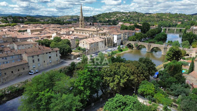 Maison - 227 m² - 7 pièces