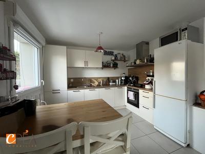 Maison - 94 m² - 4 pièces