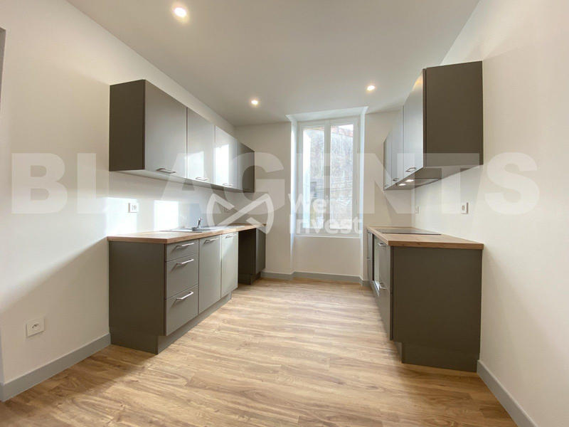 Appartement - 97 m² - 3 pièces