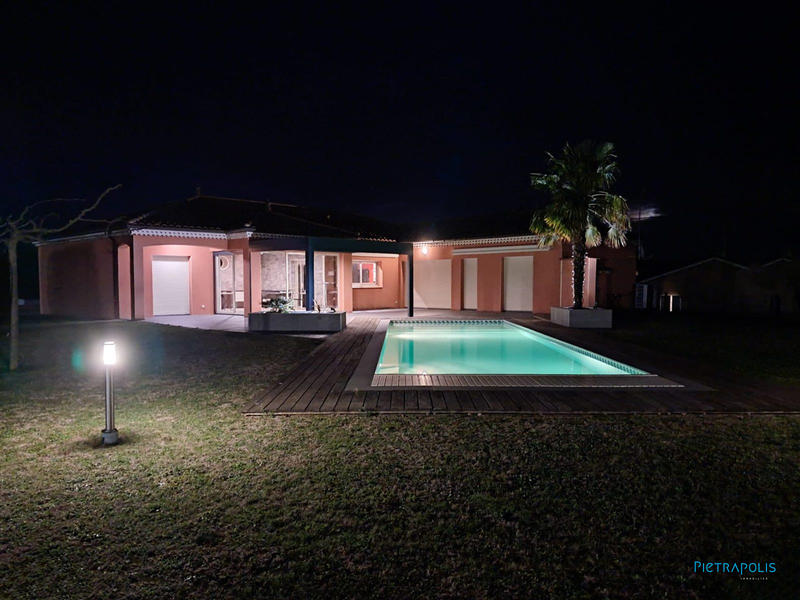 Maison - 197 m² - 6 pièces