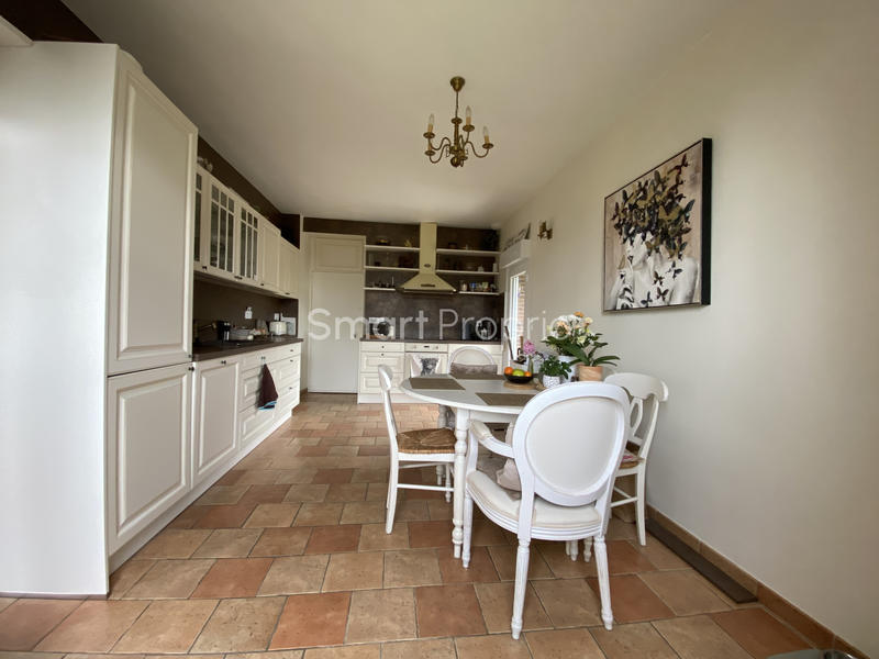 Maison - 140 m² - 6 pièces