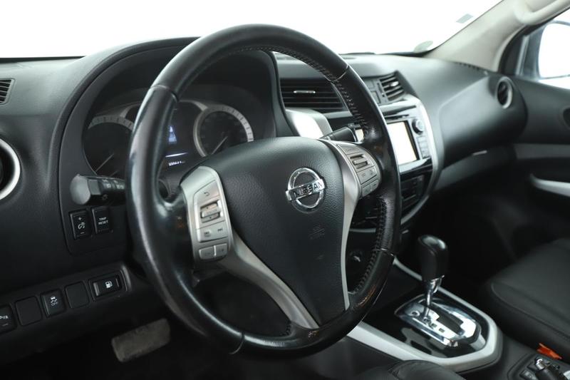 Nissan Navara Double-Cab 2.3 dCi Tekna Bva7 190 ch