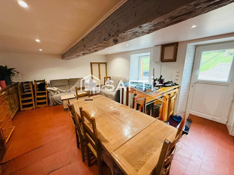 Maison - 152 m² - 7 pièces