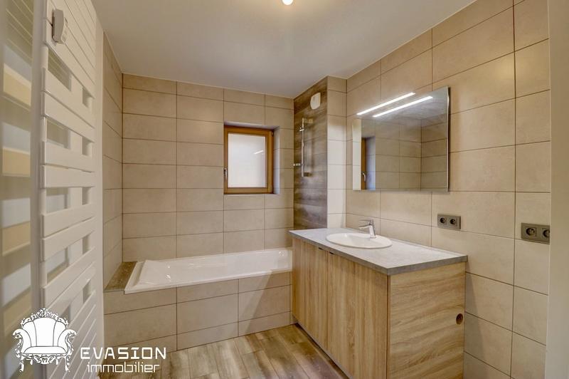 Appartement - 111 m² - 4 pièces