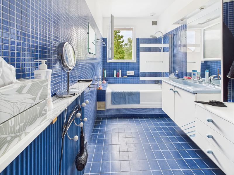 Maison - 235 m² - 7 pièces