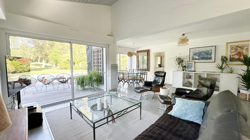 Maison d'architecte - 160 m² - 7 pièces