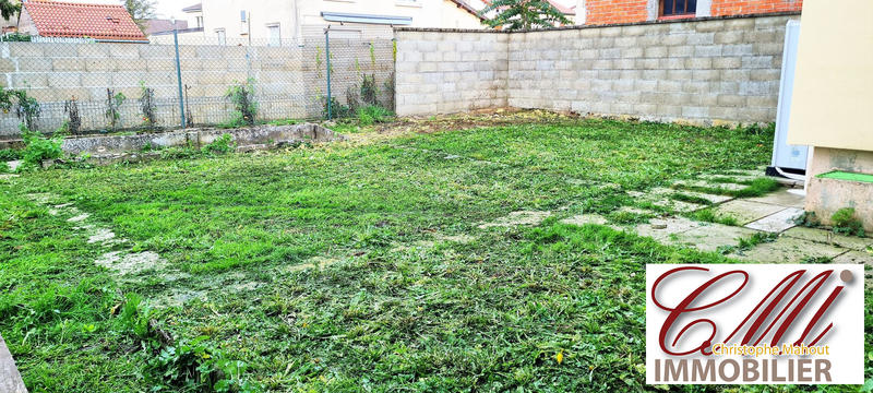 Maison - 230 m² - 9 pièces