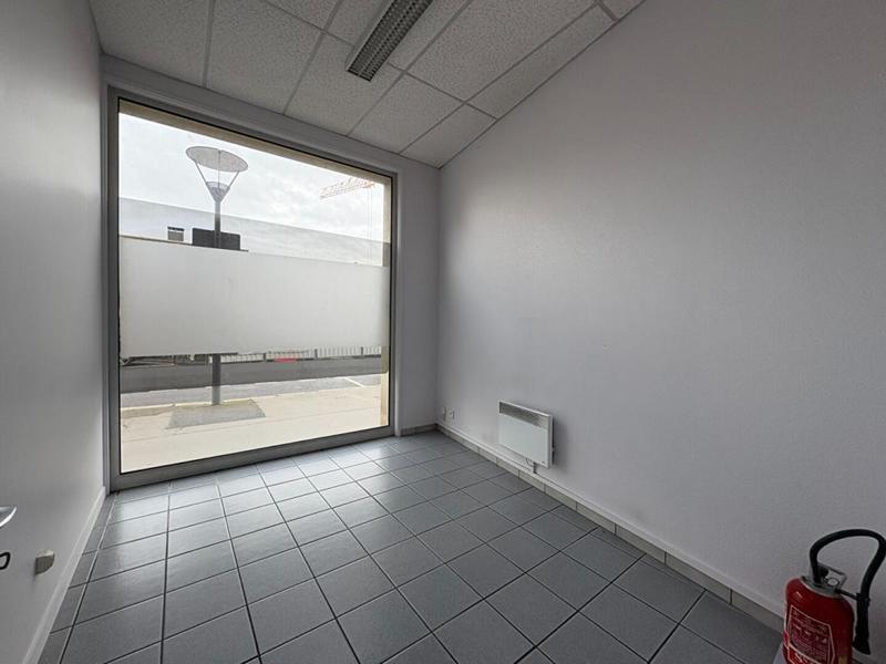 Local commercial - 204 m²