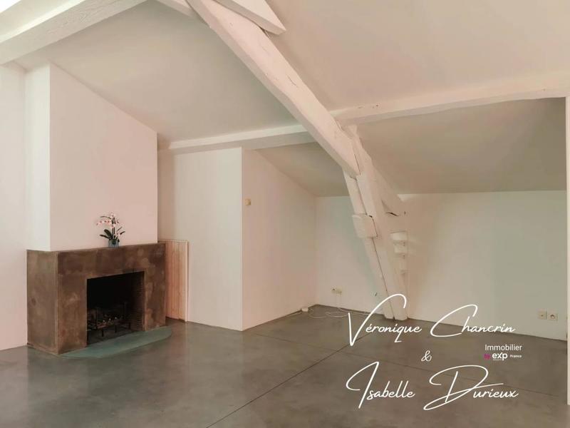 Loft - 181 m² - 5 pièces