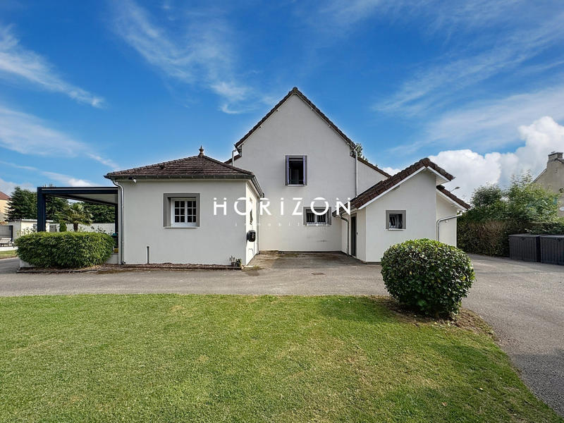 Maison ancienne - 165 m² - 8 pièces