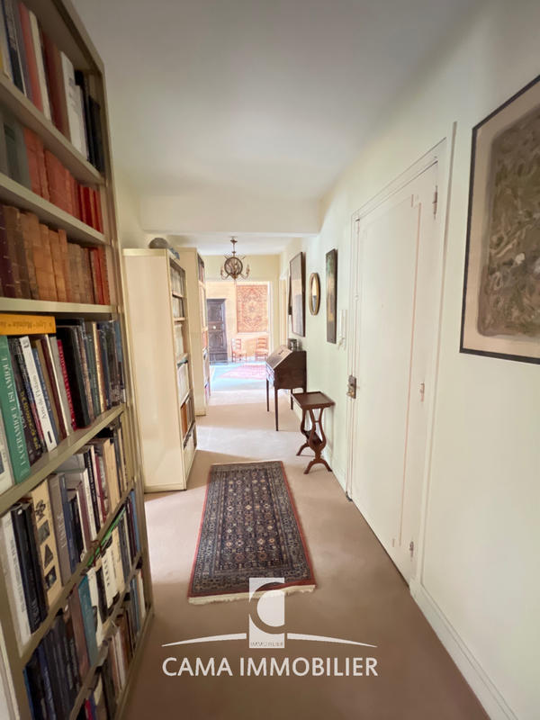 Appartement - 139 m² - 6 pièces